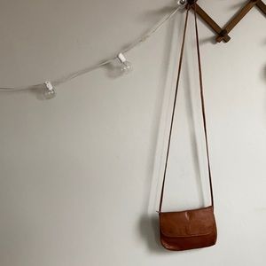 Vintage leather crossbody bag